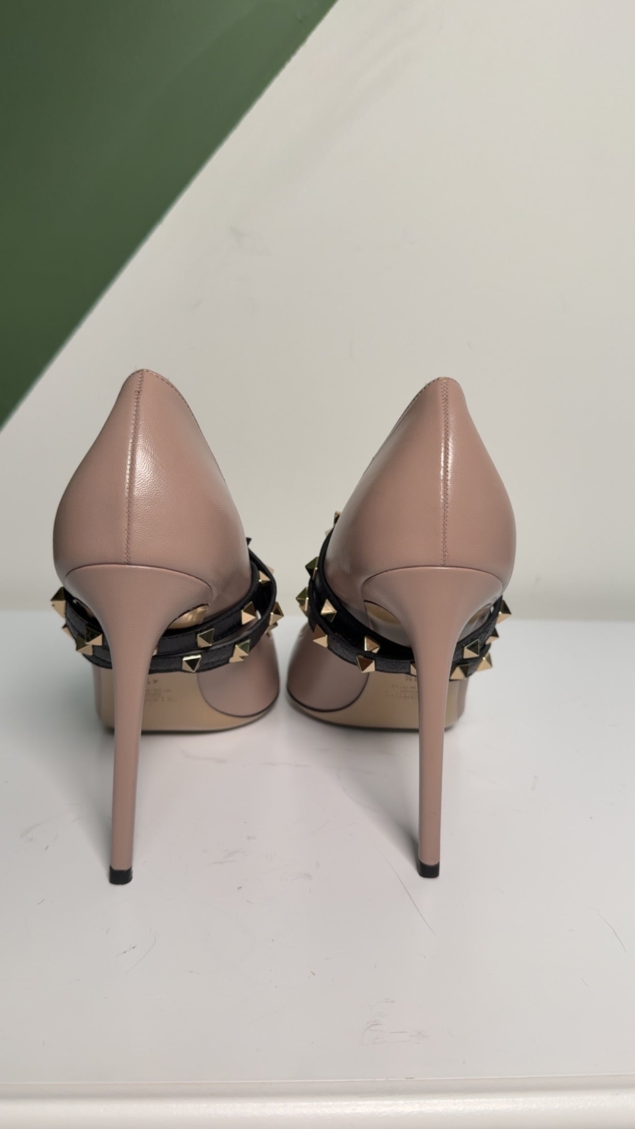 Valentino Rick Stud Leather Pumps Sz 41.5