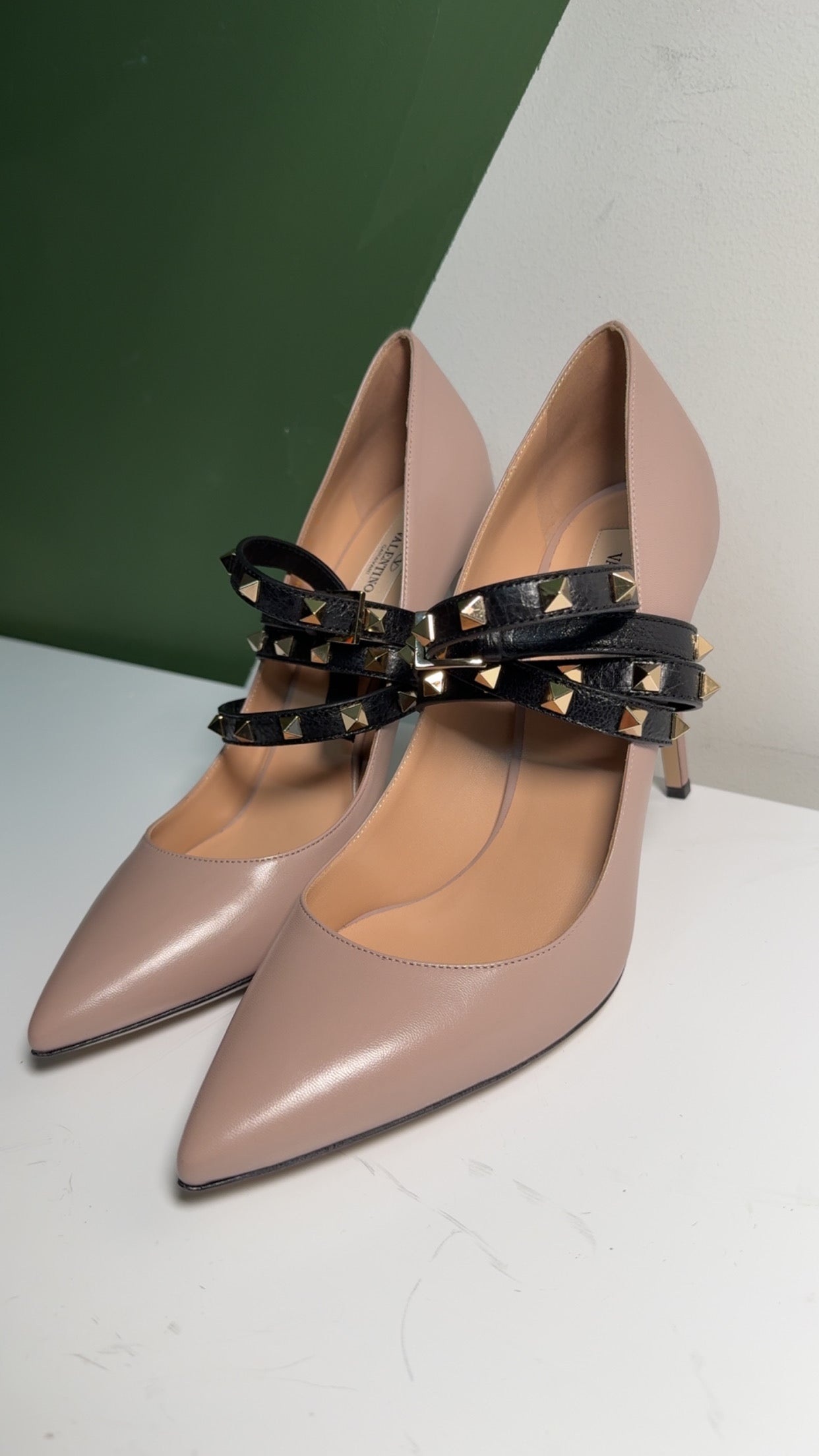 Valentino Rick Stud Leather Pumps Sz 41.5